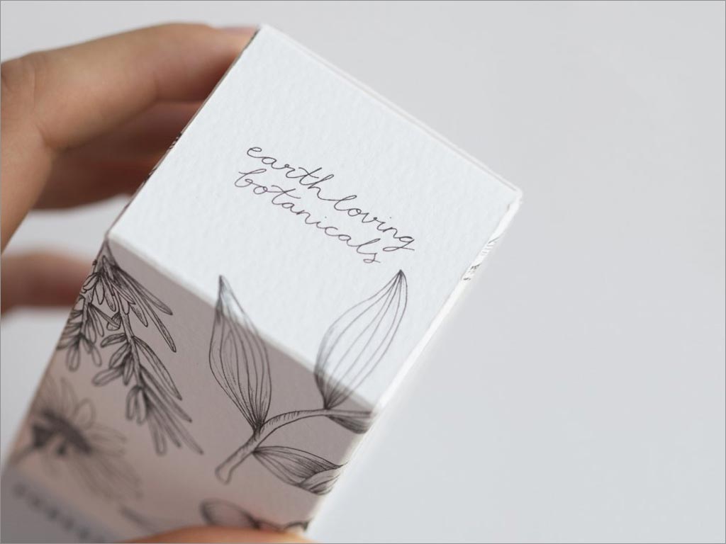 瑞典Forest＆Shore有機護膚品包裝設(shè)計之頂部手寫標語