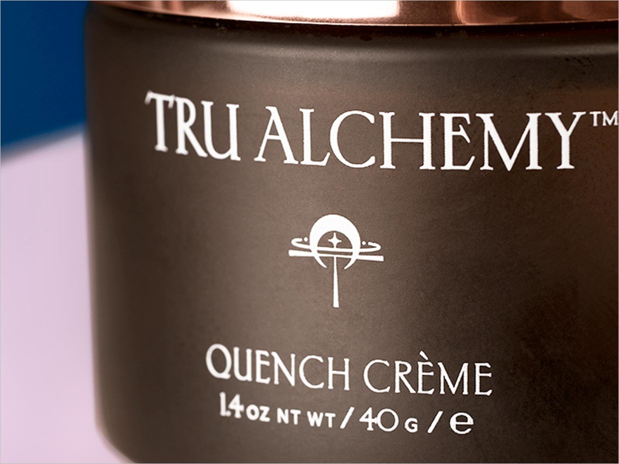 美國Tru Alchemy清潔護膚品包裝設計之局部細節(jié)展示